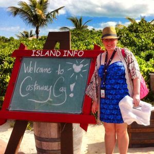 Meet your Posher, Whitney